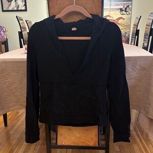 Free People Vintage Black Hoodie with V-Neck 95% cotton
